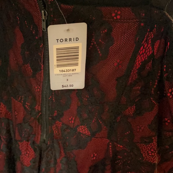 Lace babydoll bustier top - Picture 4 of 6